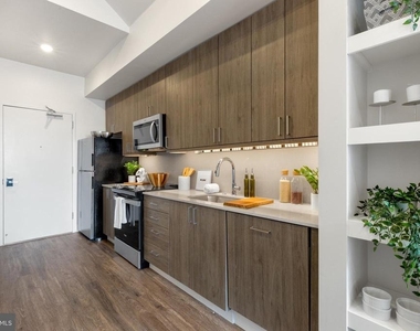 525 N 41st Street - Photo Thumbnail 6