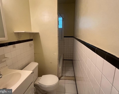 2023 W Oxford Street - Photo Thumbnail 5