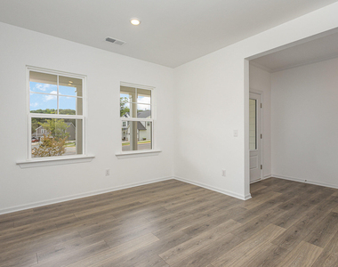 153 Hickory Grove Drive - Photo Thumbnail 3