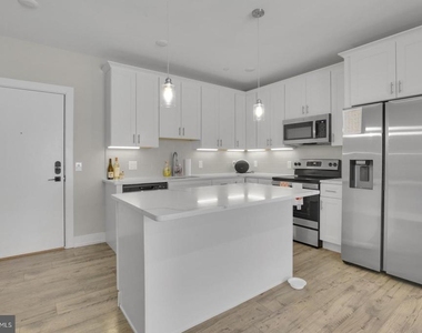 2209 N Broad Street - Photo Thumbnail 2