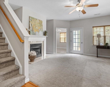 693 Citrus Petal Road - Photo Thumbnail 9