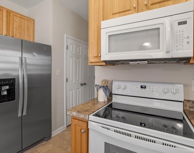 693 Citrus Petal Road - Photo Thumbnail 24