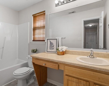 693 Citrus Petal Road - Photo Thumbnail 31