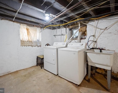5749 Catharine Street - Photo Thumbnail 17
