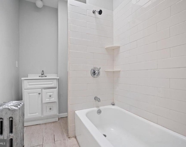 5749 Catharine Street - Photo Thumbnail 16