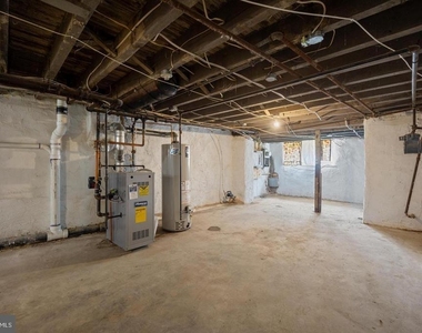 5749 Catharine Street - Photo Thumbnail 18