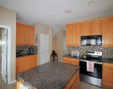 317 Kinellan Lane - Photo Thumbnail 8