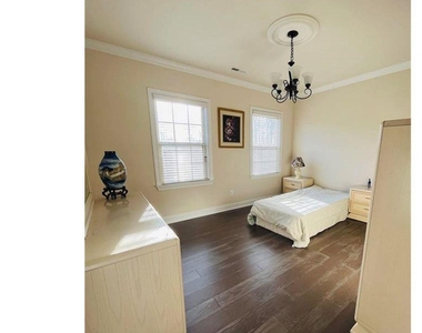 1869 Blue Jay Point - Photo Thumbnail 19