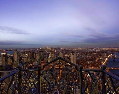 70 Pine Street, Unit 1103 - Photo Thumbnail 2