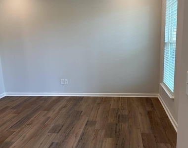 164 Abbots Ml Drive - Photo Thumbnail 1