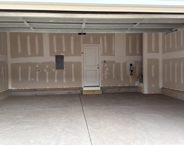 164 Abbots Ml Drive - Photo Thumbnail 4