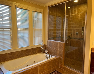 10216 San Remo Place - Photo Thumbnail 15
