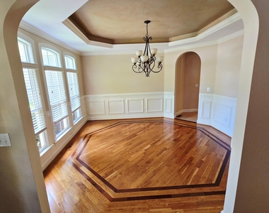10216 San Remo Place - Photo Thumbnail 9