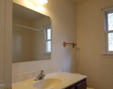 3319 Lassiter Street - Photo Thumbnail 16