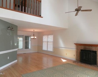 5500 Fortunes Ridge Drive - Photo Thumbnail 8