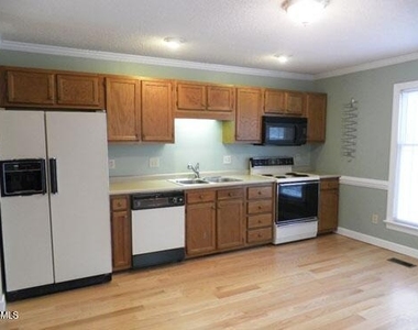 5500 Fortunes Ridge Drive - Photo Thumbnail 7