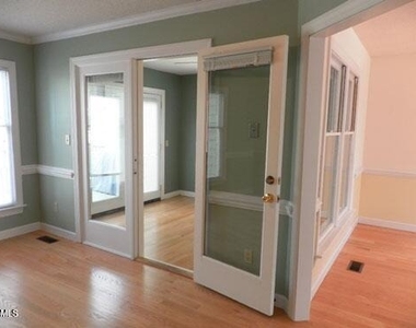 5500 Fortunes Ridge Drive - Photo Thumbnail 4