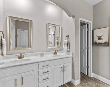 616 Angelica Circle - Photo Thumbnail 11
