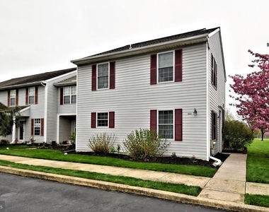 800 Beacon Court - Photo Thumbnail 2