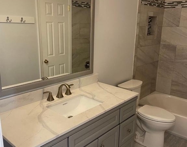 17 Log Pond Drive - Photo Thumbnail 12