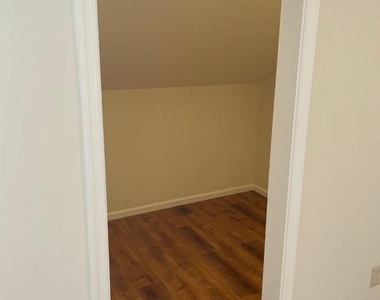 17 Log Pond Drive - Photo Thumbnail 19