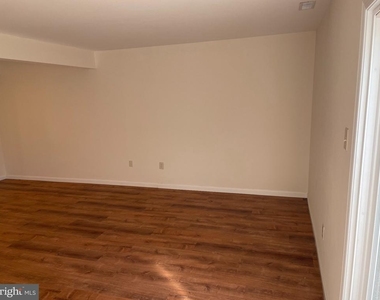 17 Log Pond Drive - Photo Thumbnail 23