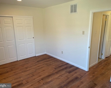 17 Log Pond Drive - Photo Thumbnail 18
