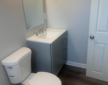 625 Dekalb Street - Photo Thumbnail 7