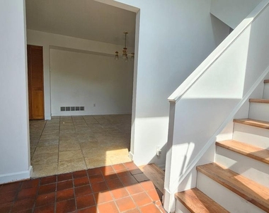 117 Hamlet Drive - Photo Thumbnail 7