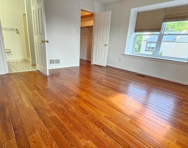 117 Hamlet Drive - Photo Thumbnail 9
