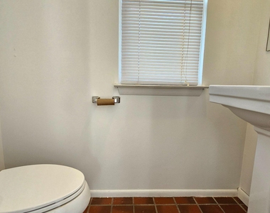 117 Hamlet Drive - Photo Thumbnail 8
