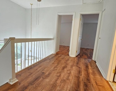 117 Hamlet Drive - Photo Thumbnail 14