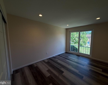 406 Brandywine Court - Photo Thumbnail 7