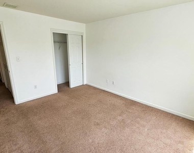 380 Radio Road - Photo Thumbnail 20