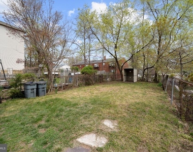 255 S 6th Avenue - Photo Thumbnail 24