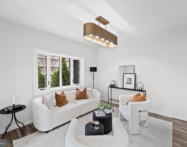 255 S 6th Avenue - Photo Thumbnail 8