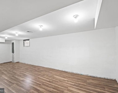 255 S 6th Avenue - Photo Thumbnail 21
