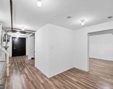 255 S 6th Avenue - Photo Thumbnail 22