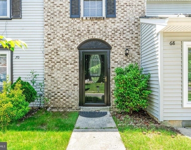 68 Franklin Drive - Photo Thumbnail 3