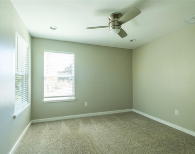 7601 Bethune Ave - Photo Thumbnail 17