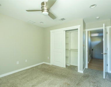 7601 Bethune Ave - Photo Thumbnail 18