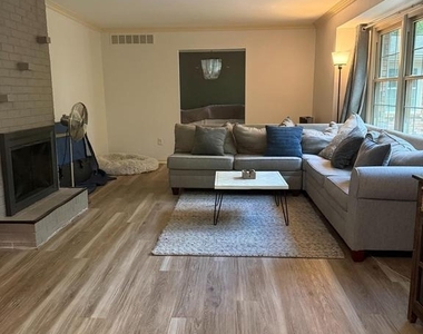 51 Christopher Mill Road - Photo Thumbnail 6