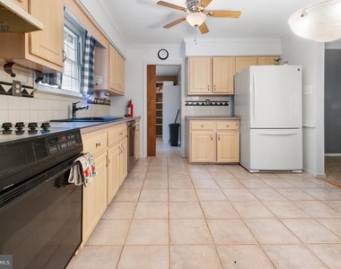 51 Christopher Mill Road - Photo Thumbnail 3