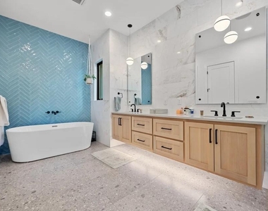 1204 Brentwood St - Photo Thumbnail 22
