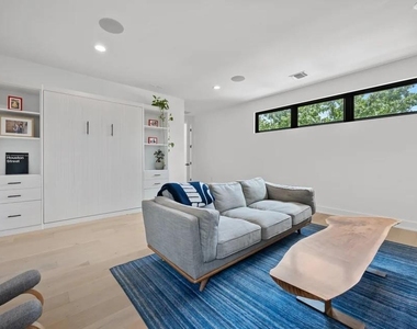 1204 Brentwood St - Photo Thumbnail 25