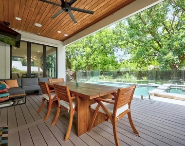 1204 Brentwood St - Photo Thumbnail 36