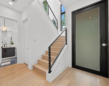 1204 Brentwood St - Photo Thumbnail 4