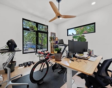 1204 Brentwood St - Photo Thumbnail 6