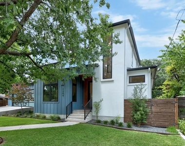 1204 Brentwood St - Photo Thumbnail 2