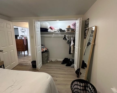 202 N Sacramento Avenue - Photo Thumbnail 28